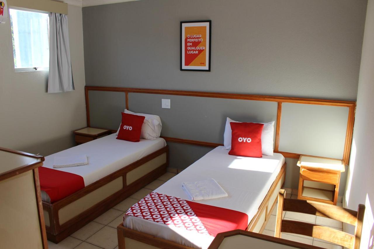 Hotel Теофилу-Отони Экстерьер фото