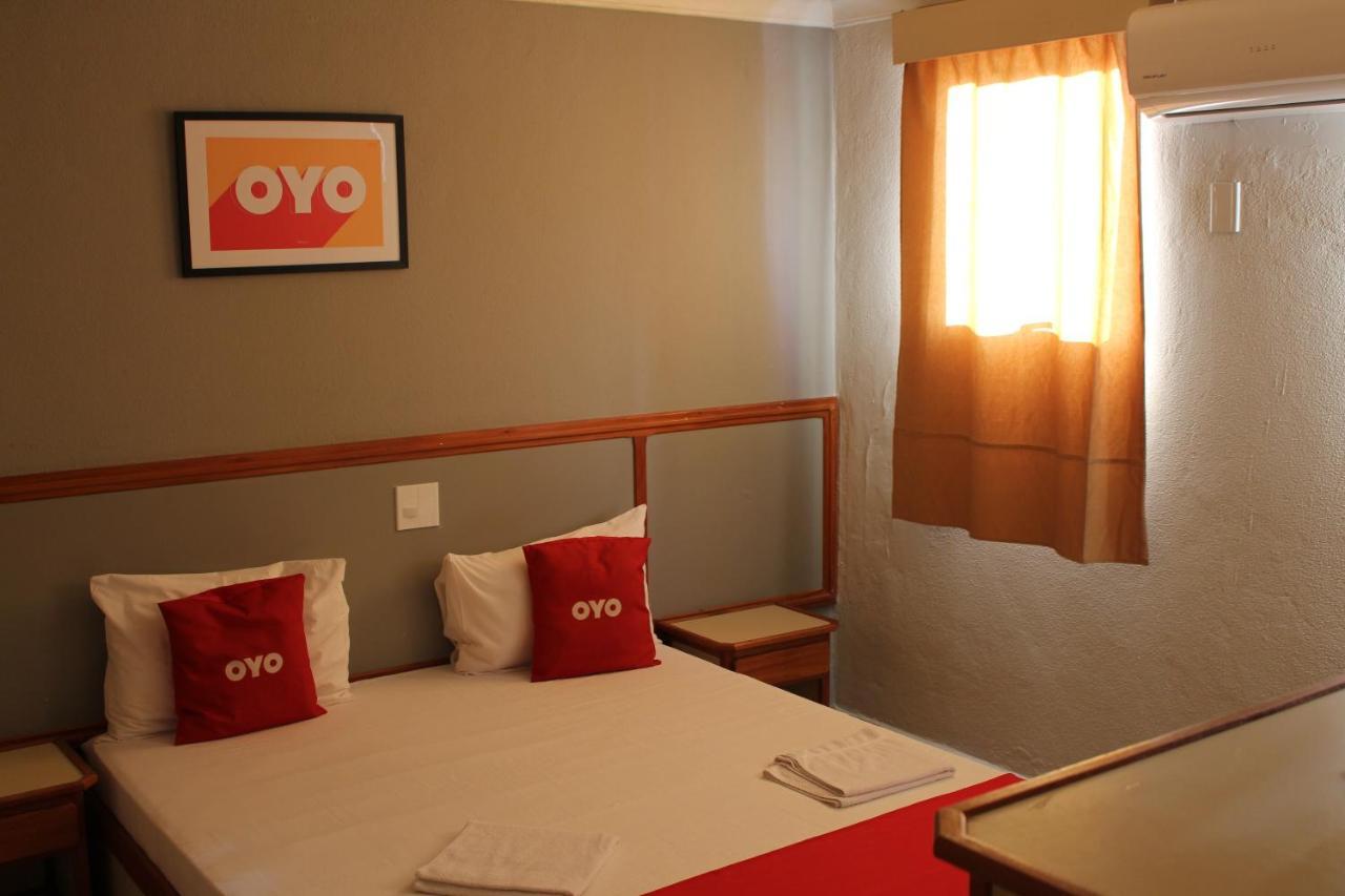 Hotel Теофилу-Отони Экстерьер фото