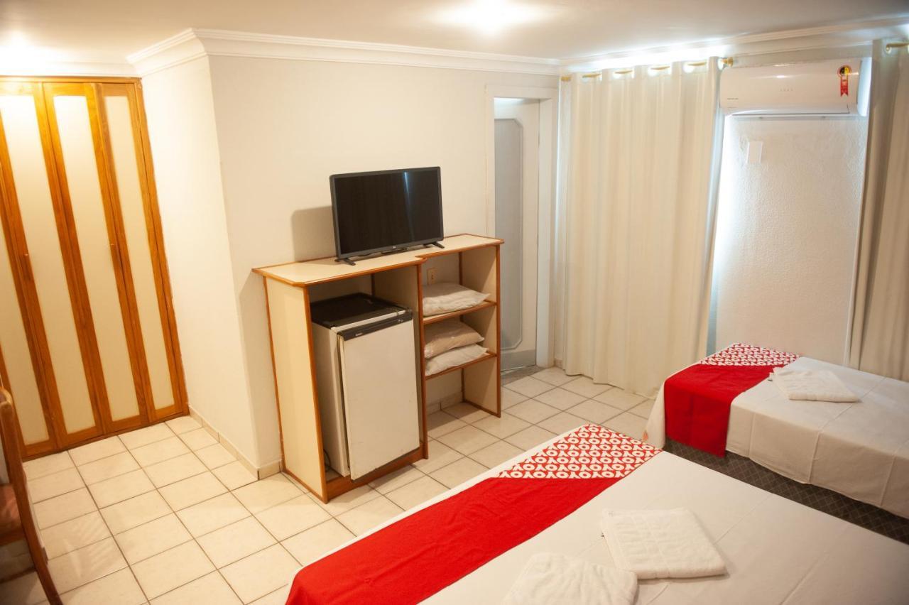 Hotel Теофилу-Отони Экстерьер фото