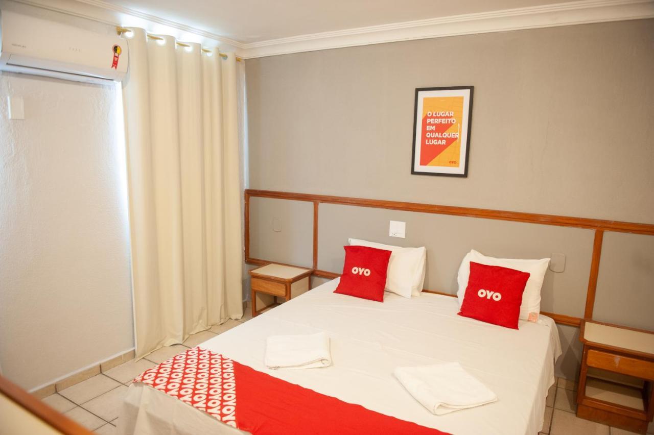 Hotel Теофилу-Отони Экстерьер фото